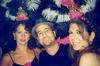 ron-showgirls-tina-roberta.jpg